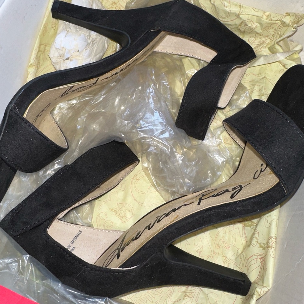 New With Tags & Never Worn American Rag Black Heel Sandal
